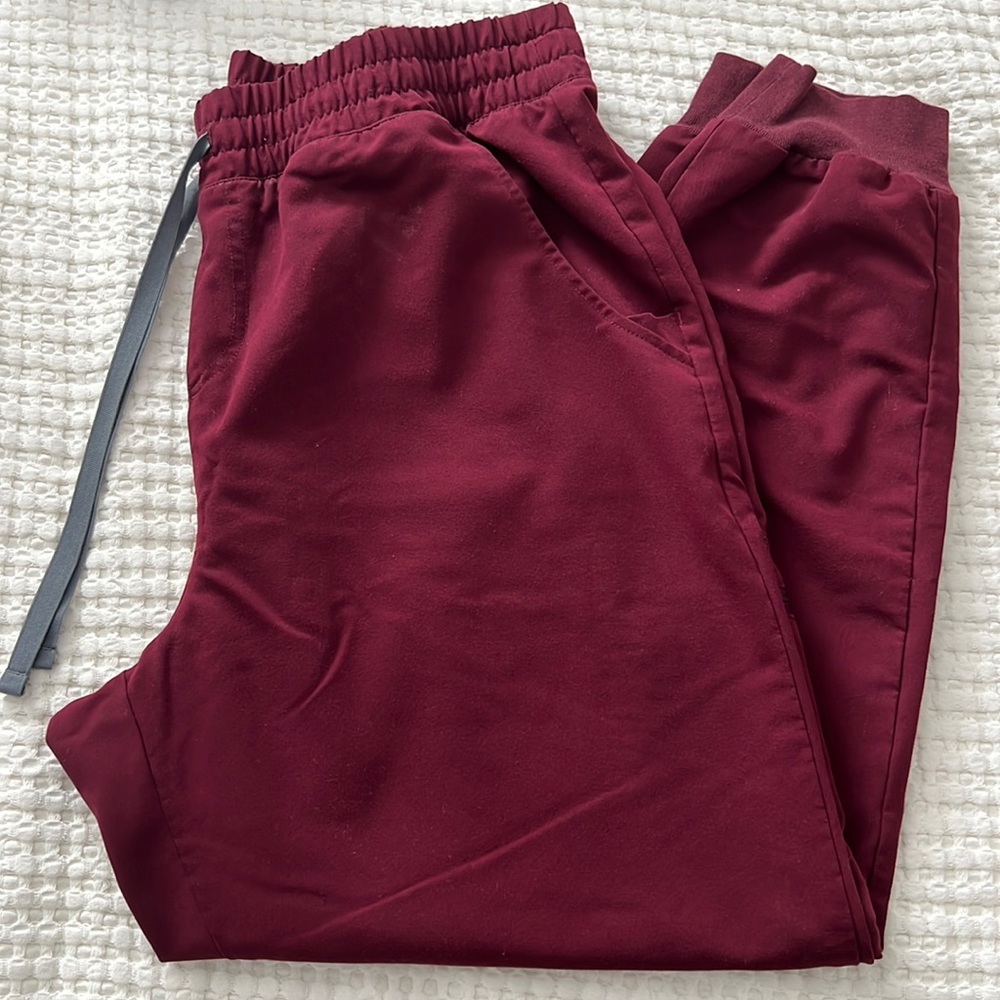 Figs High Waisted Jogger Scrub Pants